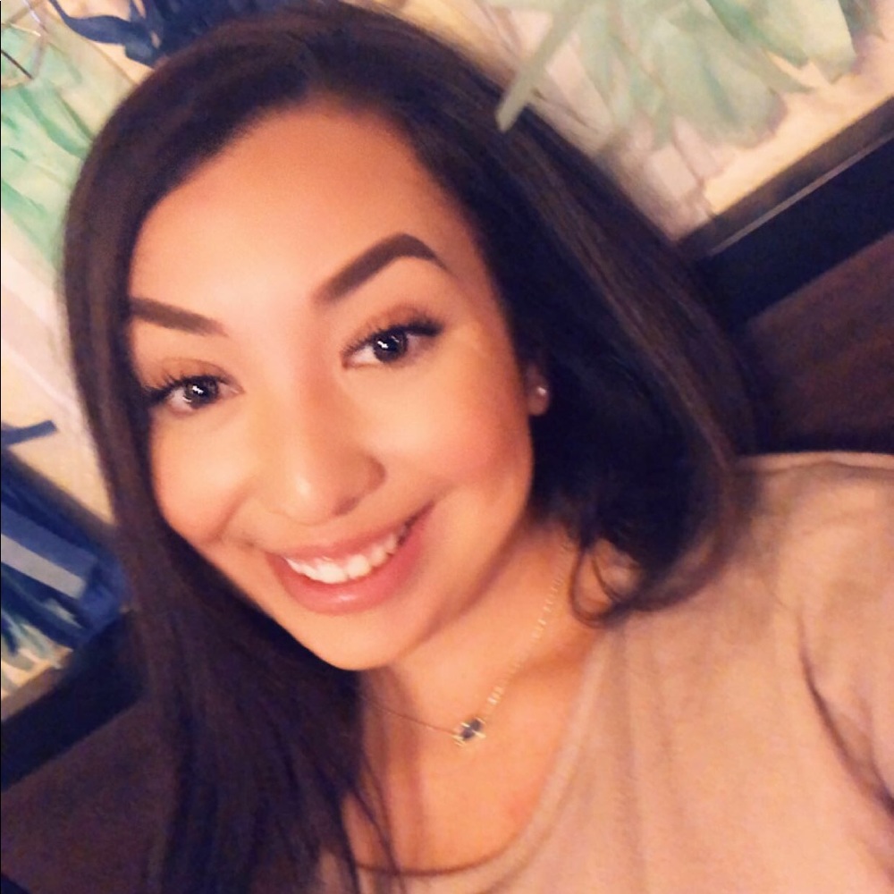 Meet your Posher, Charisma